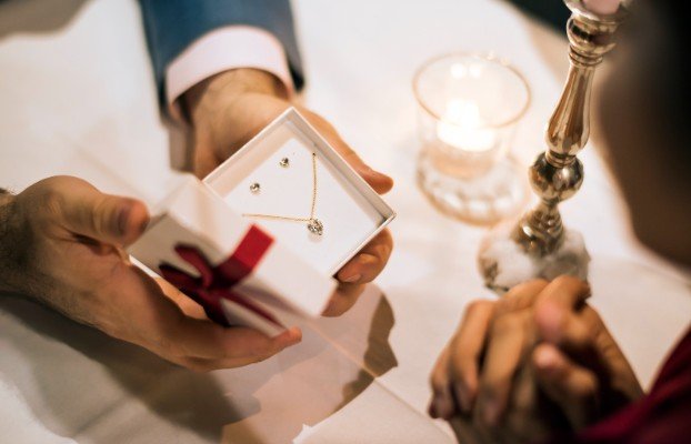 Gold Plated vs Gold-Filled vs. Solid Gold - What’s the Difference