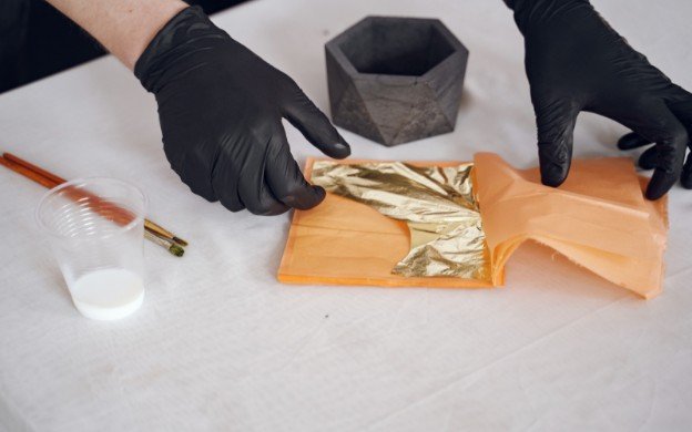 How to Clean Tarnished 14K Gold