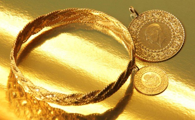 How to Prevent Tarnish on 14K Gold