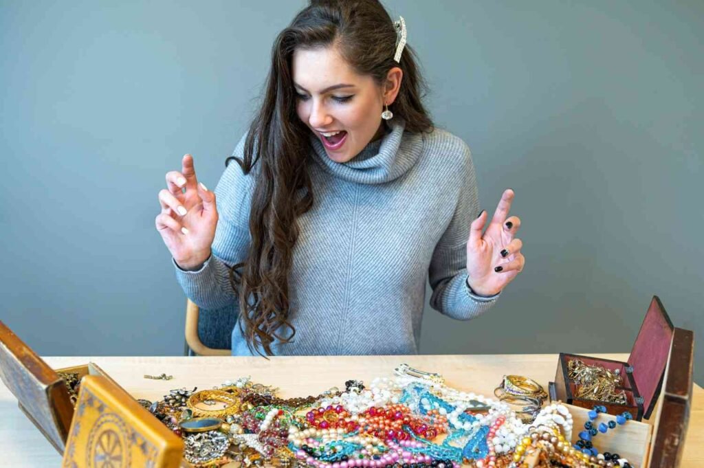 Why Do Necklaces Tangle in the First Place?